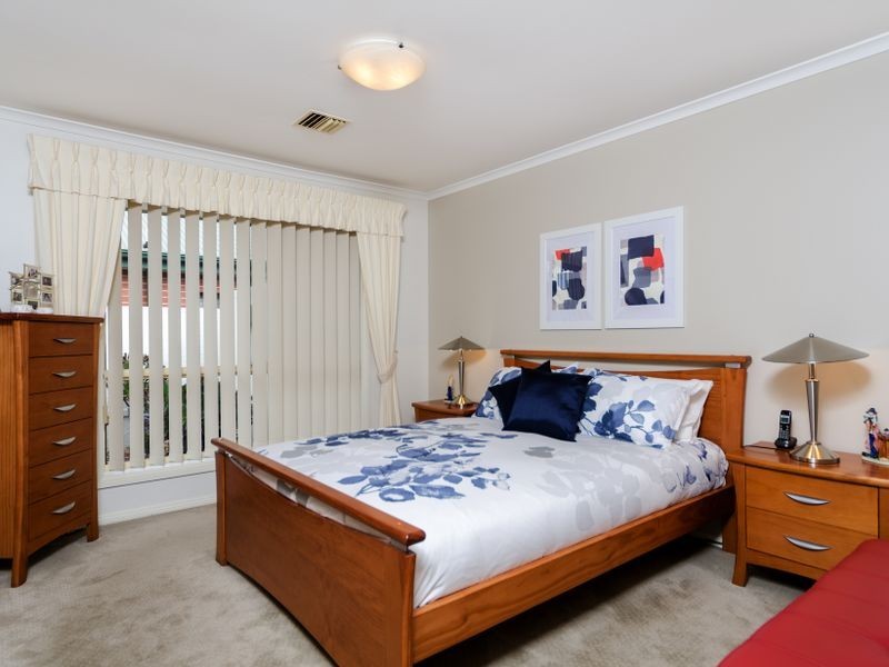 30 Admiralty Crescent, Seaford Rise SA 5169