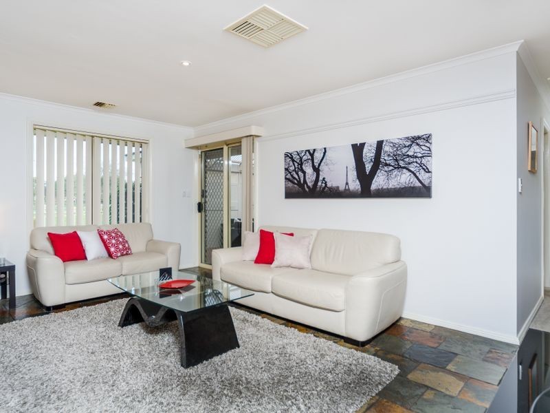 30 Admiralty Crescent, Seaford Rise SA 5169