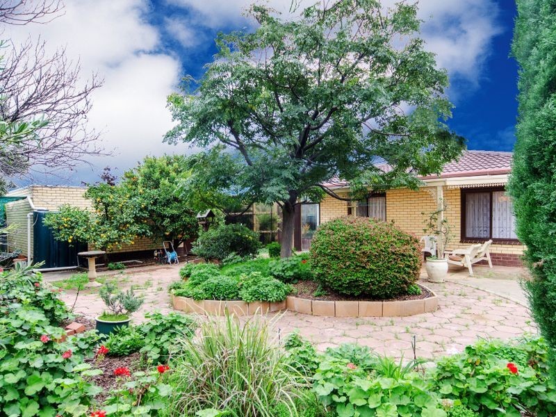 27 Tyabb Crescent, Port Noarlunga South SA 5167