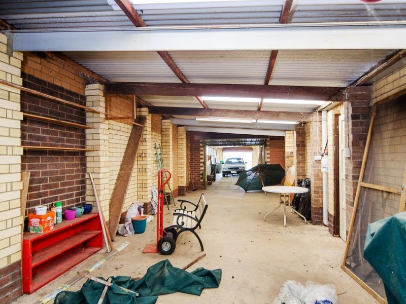 27 Tyabb Crescent, Port Noarlunga South SA 5167