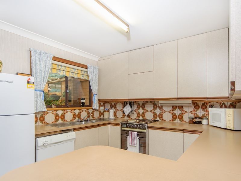 27 Tyabb Crescent, Port Noarlunga South SA 5167