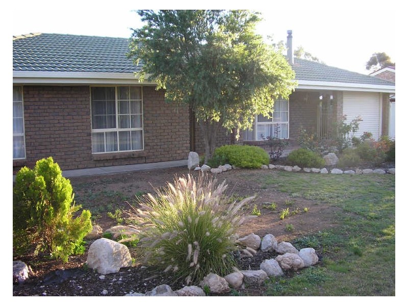 16 Oakley Crescent, Aldinga Beach SA 5173