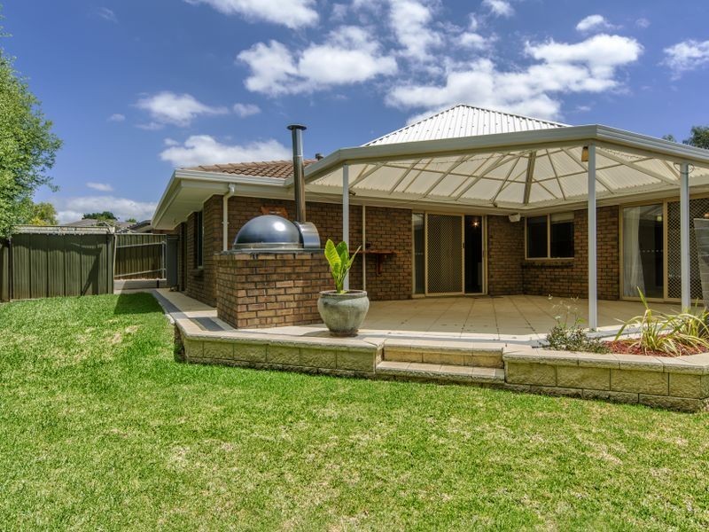 10 Normandy Road, Woodcroft SA 5162