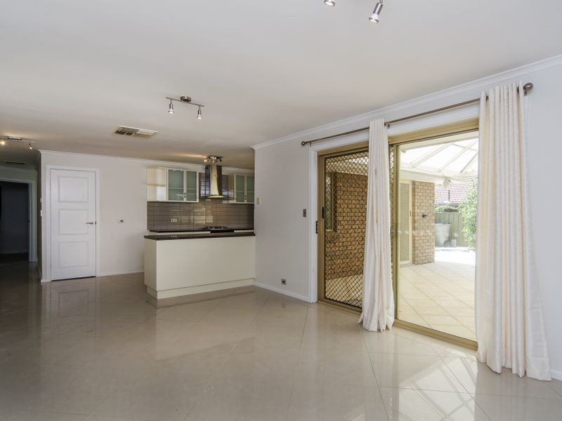 10 Normandy Road, Woodcroft SA 5162