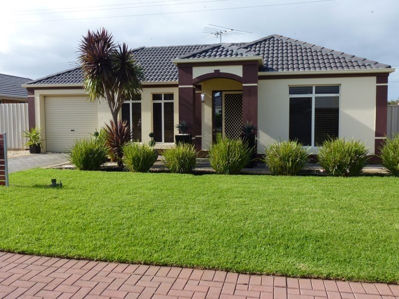 27 Cockle Avenue, Aldinga Beach SA 5173