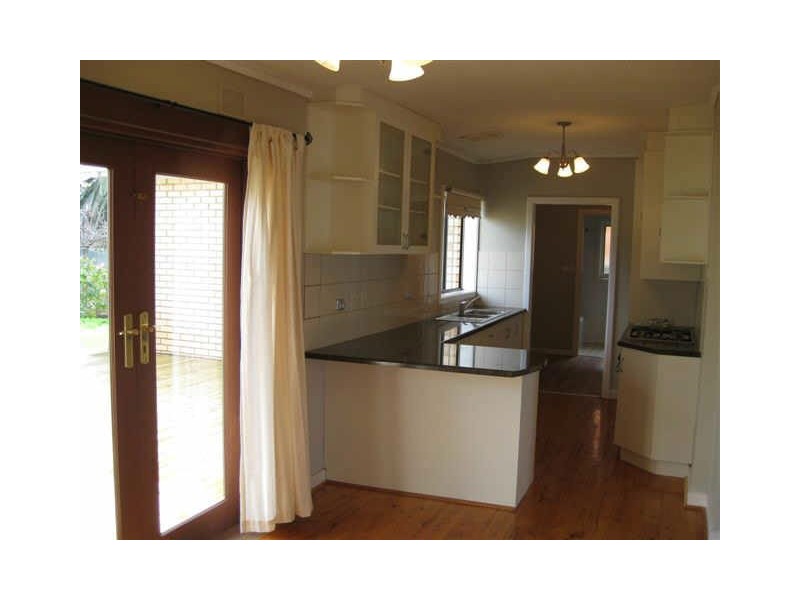 42 Croser Avenue, Aldinga Beach SA 5173