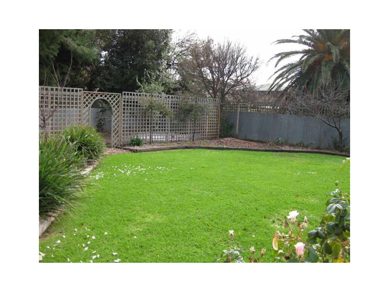 42 Croser Avenue, Aldinga Beach SA 5173