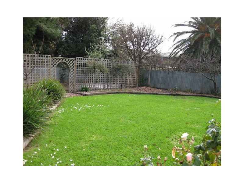 42 Croser Avenue, Aldinga Beach SA 5173