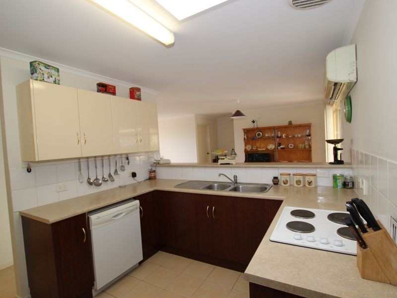 16 Ketch Court, Aldinga Beach SA 5173