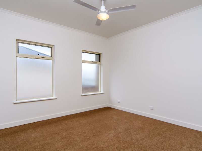 4/12 Whinnerah Avenue, Aldinga Beach SA 5173