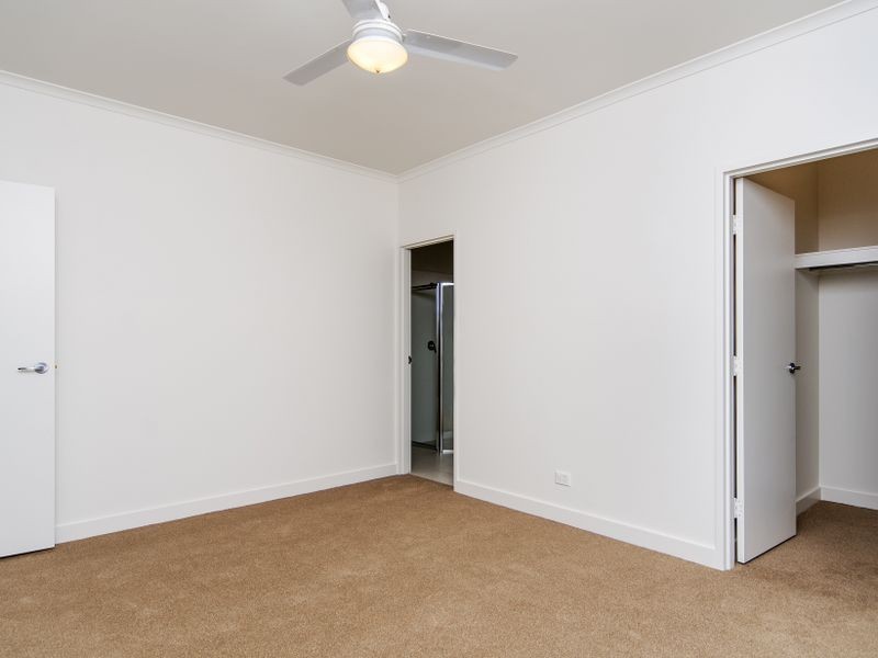 4/12 Whinnerah Avenue, Aldinga Beach SA 5173