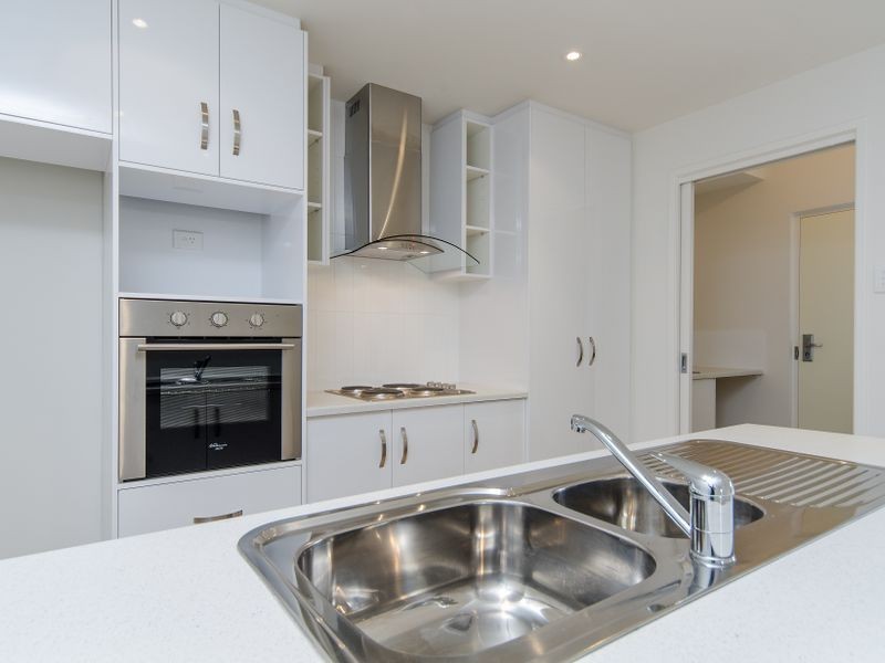 4/12 Whinnerah Avenue, Aldinga Beach SA 5173