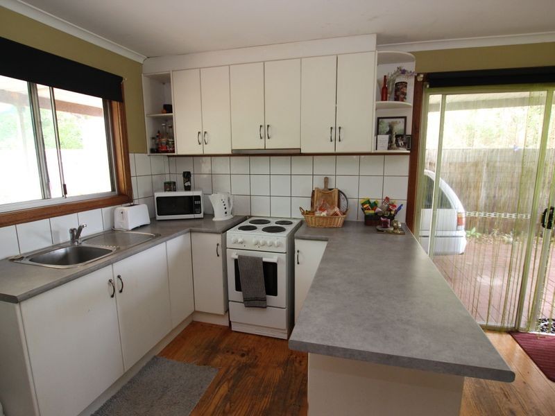 5 Whinnerah Avenue, Aldinga Beach SA 5173