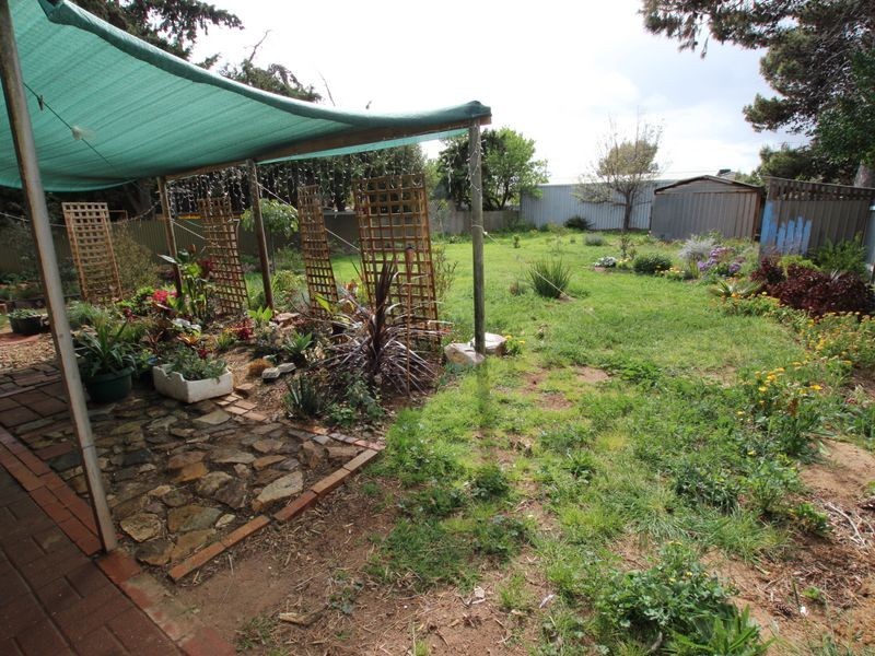 5 Whinnerah Avenue, Aldinga Beach SA 5173