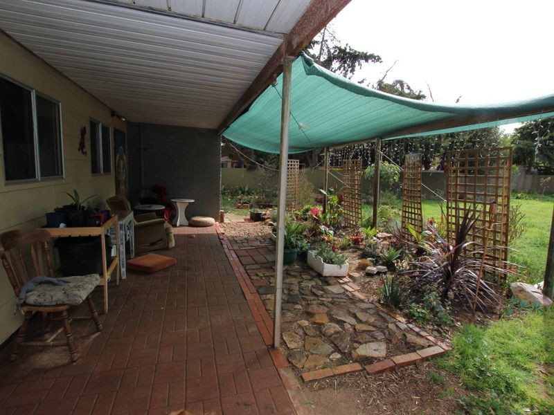 5 Whinnerah Avenue, Aldinga Beach SA 5173
