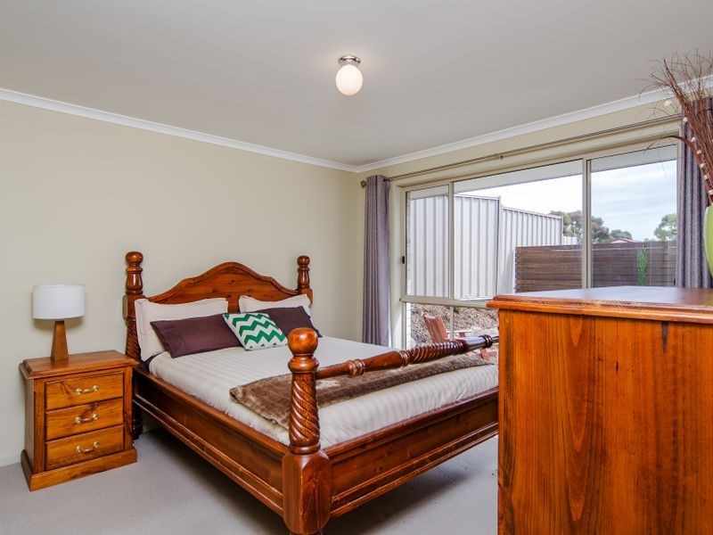 10 Melfort Road, Huntfield Heights SA 5163