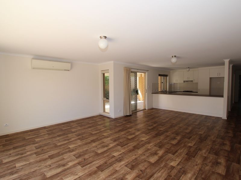 8 Mistletoe Street, Aldinga Beach SA 5173