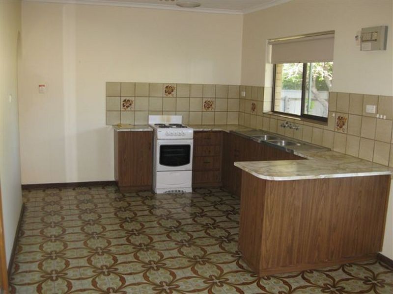 2/25 Eden Terrace, Port Willunga SA 5173