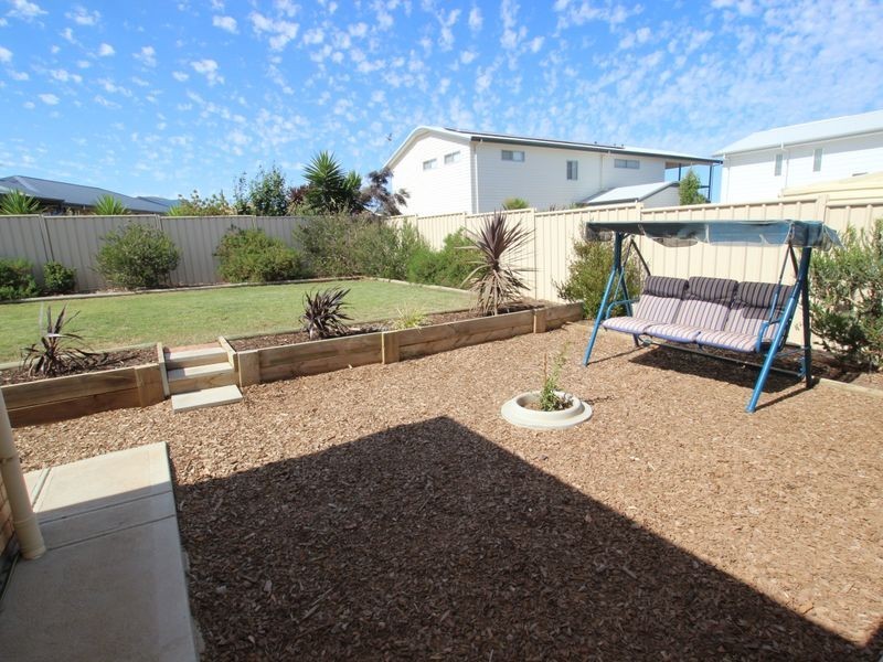 2 Arcadia Crescent, Sellicks Beach SA 5174