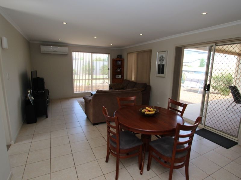 2 Arcadia Crescent, Sellicks Beach SA 5174