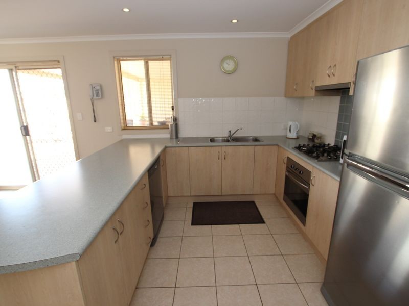 2 Arcadia Crescent, Sellicks Beach SA 5174