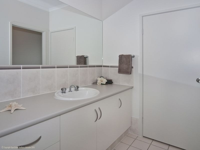 9 Knoll Avenue, Aldinga Beach SA 5173