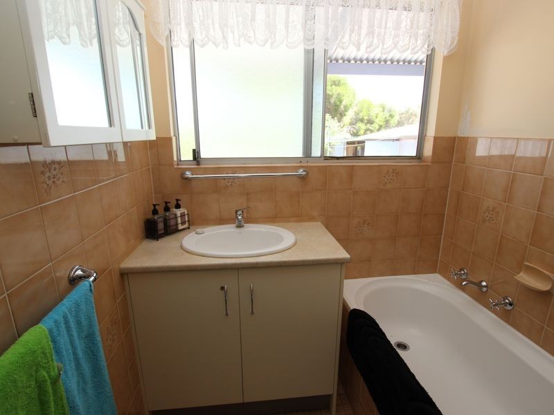 43 Renfrew Road, Sellicks Beach SA 5174