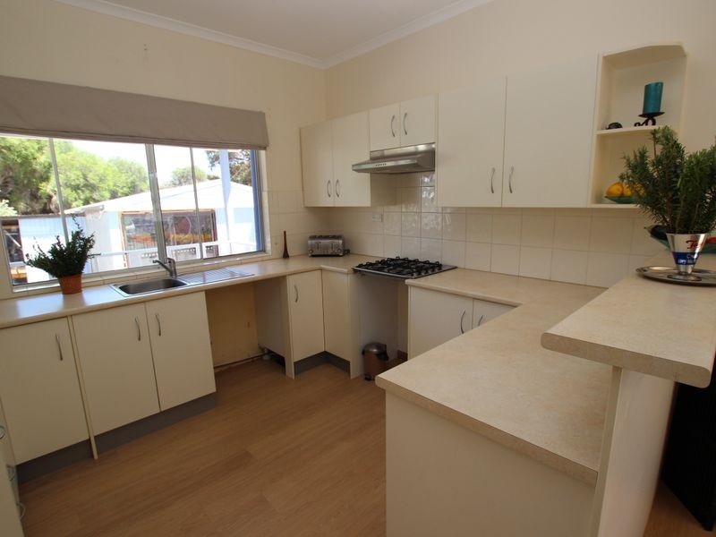 43 Renfrew Road, Sellicks Beach SA 5174