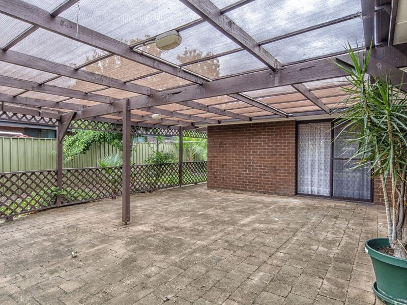 8 Normandy Road, Woodcroft SA 5162