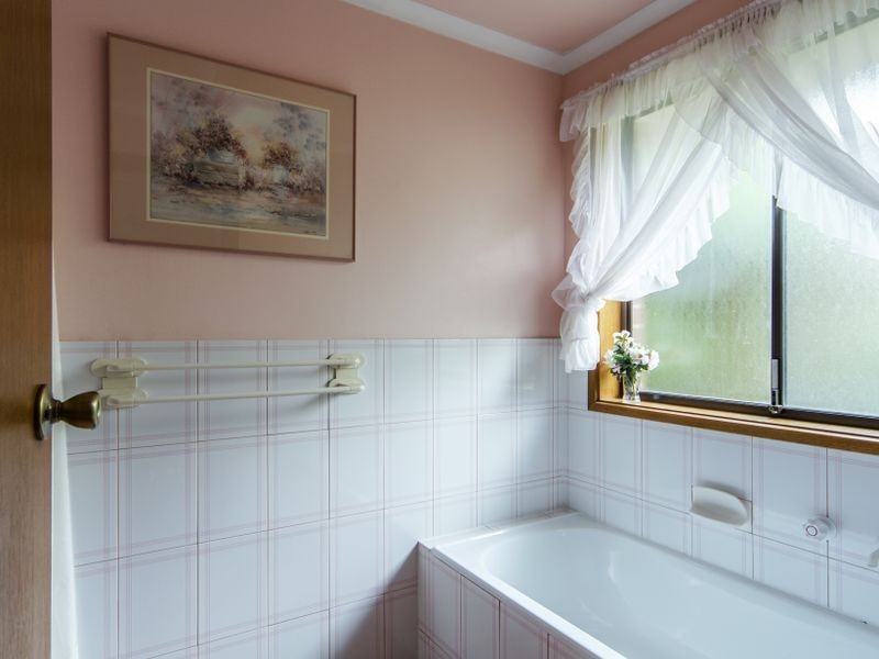 8 Normandy Road, Woodcroft SA 5162