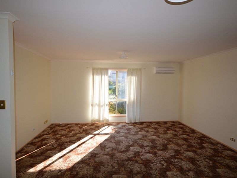 14 Stirling Cres, Aldinga Beach SA 5173