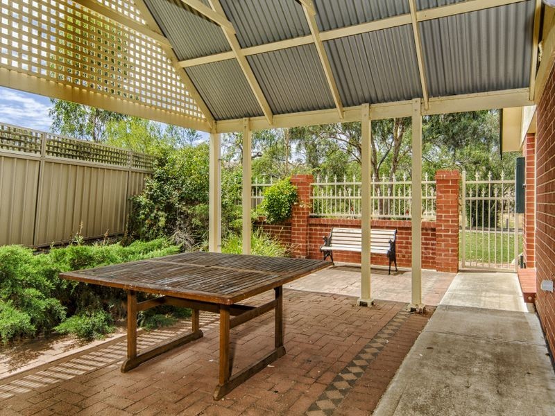 77 Paringa Parade, Old Noarlunga SA 5168