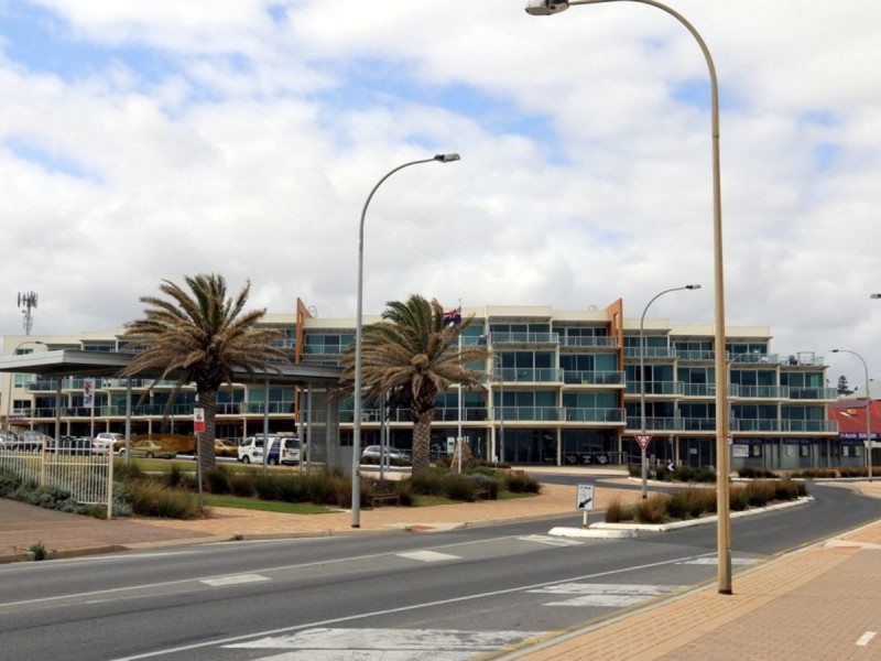 Apartment 305/50 Esplanade, Christies Beach SA 5165