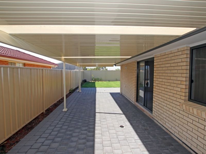 5 Burton Bank, Aldinga Beach SA 5173