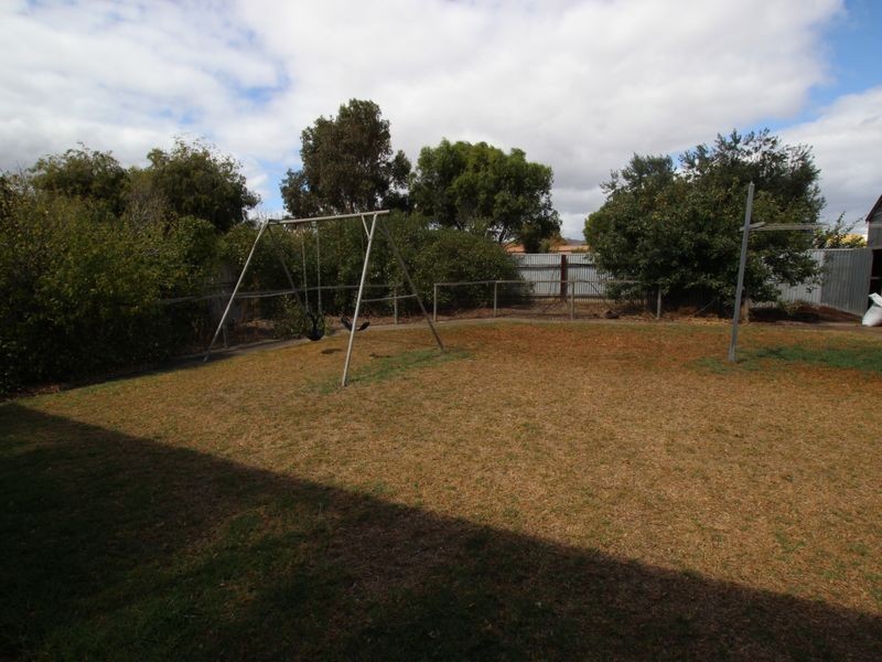 4 Irving Road, Aldinga Beach SA 5173