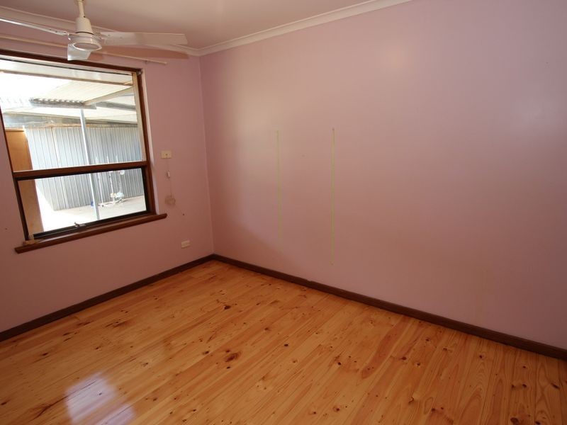 4 Irving Road, Aldinga Beach SA 5173