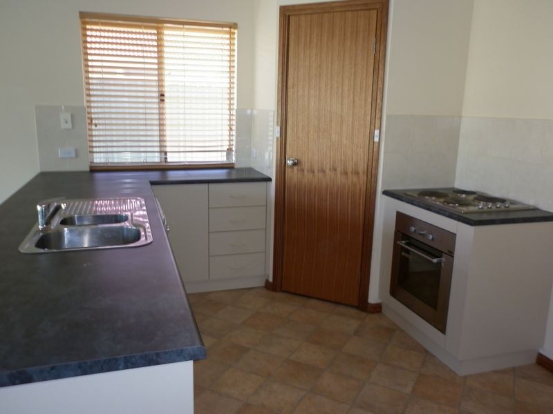 212 Aldinga Beach Rd, Aldinga Beach SA 5173