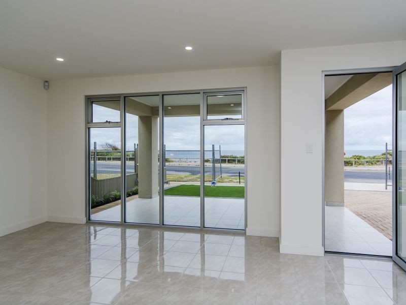 Unit 3/156 Esplanade, Aldinga Beach SA 5173