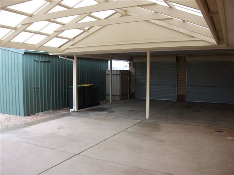 32 Pridham Boulevard, Aldinga Beach SA 5173