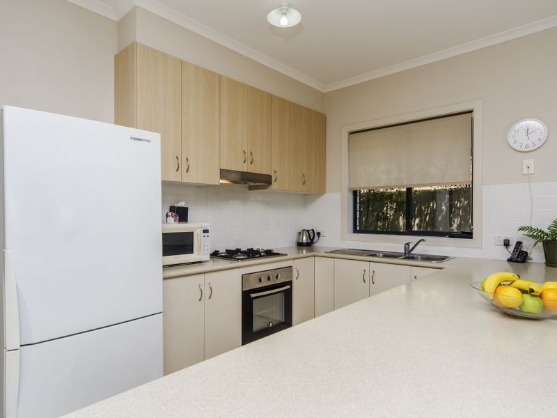 5 Arcadia Cres, Sellicks Beach SA 5174