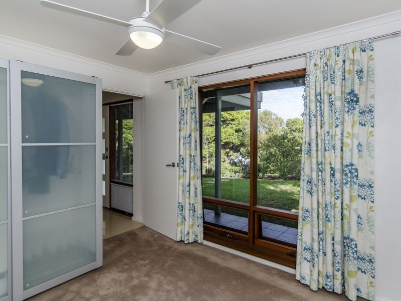 6 Caralue Street, Port Willunga SA 5173