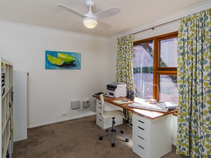 6 Caralue Street, Port Willunga SA 5173