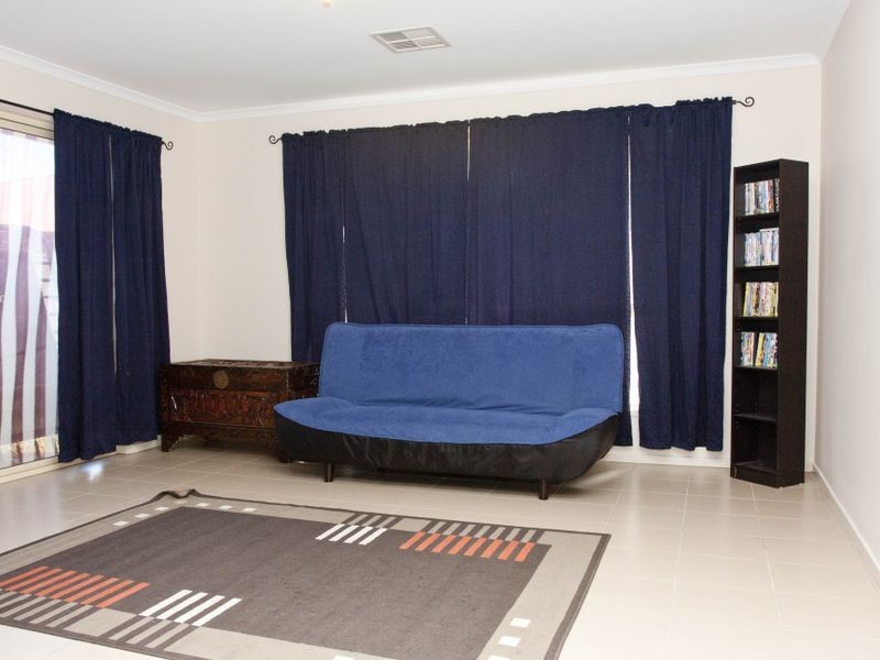 9 Dolphin Blvd, Aldinga Beach SA 5173