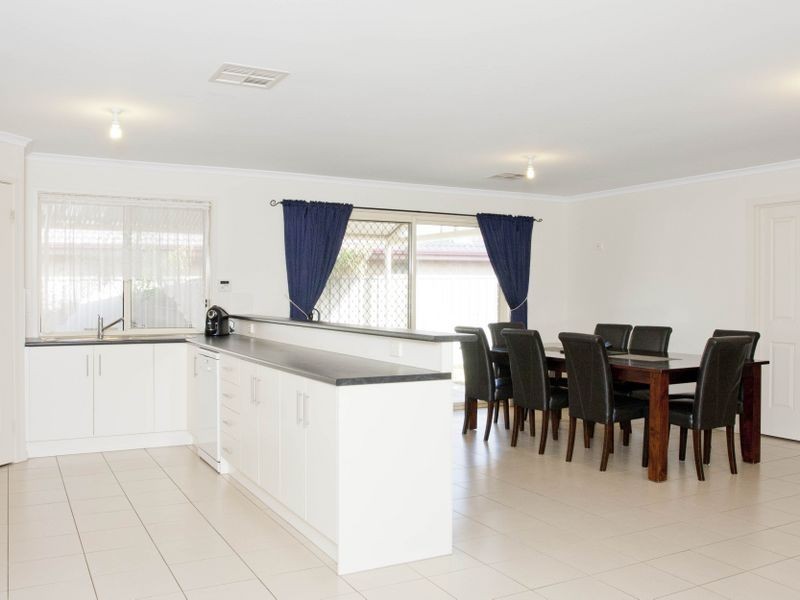 9 Dolphin Blvd, Aldinga Beach SA 5173