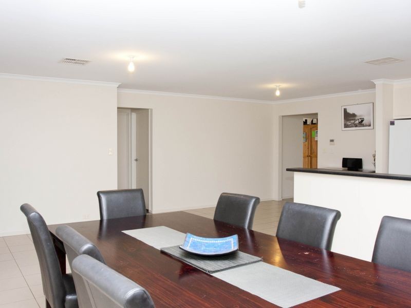 9 Dolphin Blvd, Aldinga Beach SA 5173