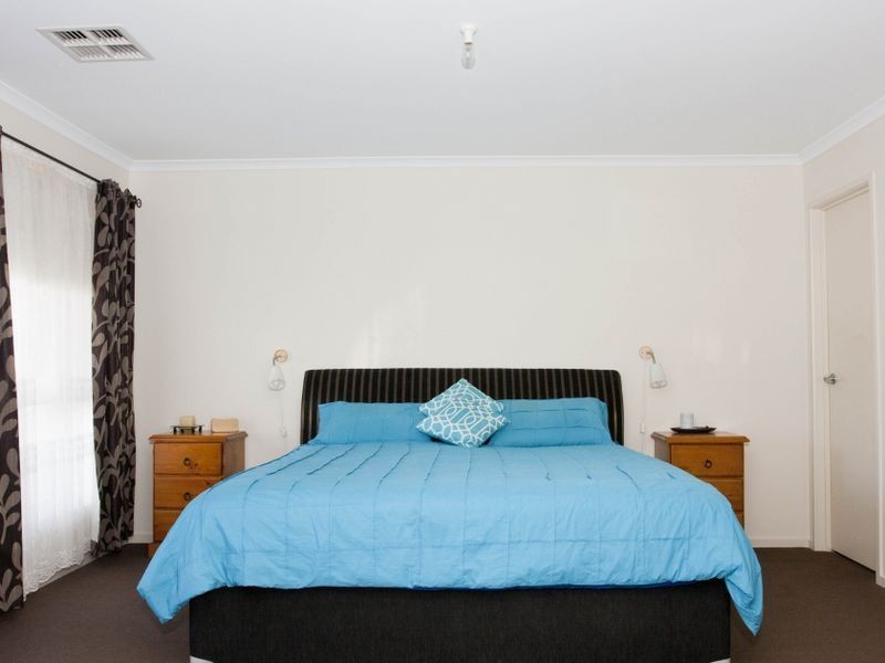 9 Dolphin Blvd, Aldinga Beach SA 5173