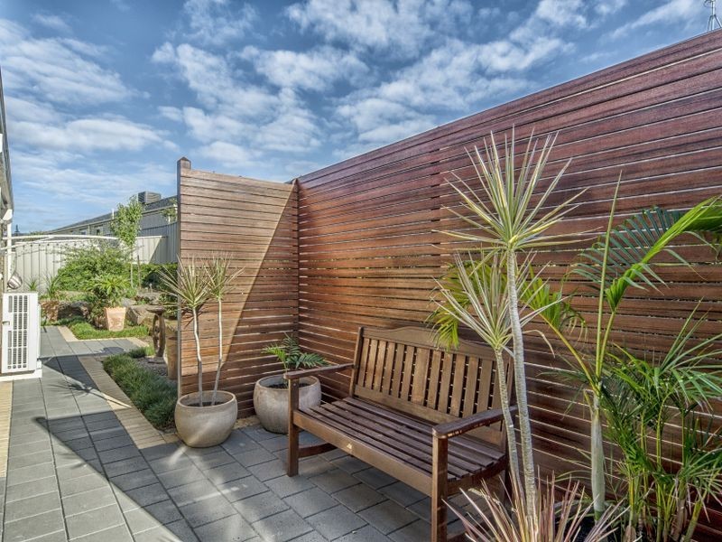 9 Hertford Pl, Noarlunga Downs SA 5168