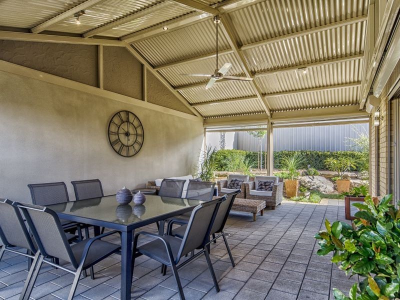 9 Hertford Pl, Noarlunga Downs SA 5168