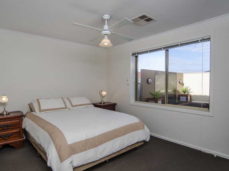 9 Hertford Pl, Noarlunga Downs SA 5168