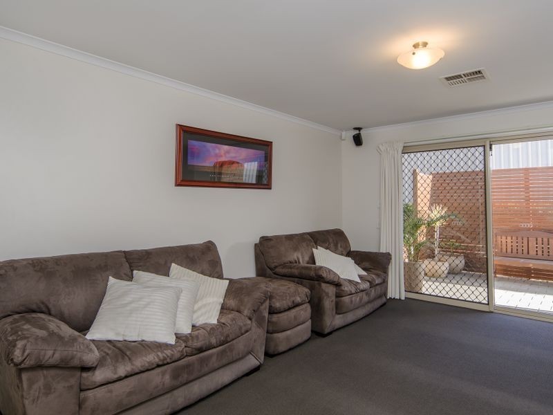 9 Hertford Pl, Noarlunga Downs SA 5168